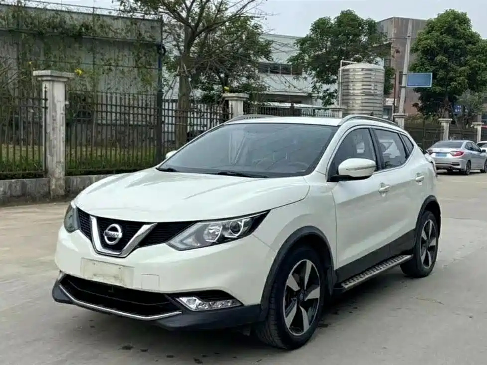 NISSAN QASHQAI 2017