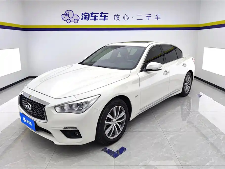INFINITI Q50L