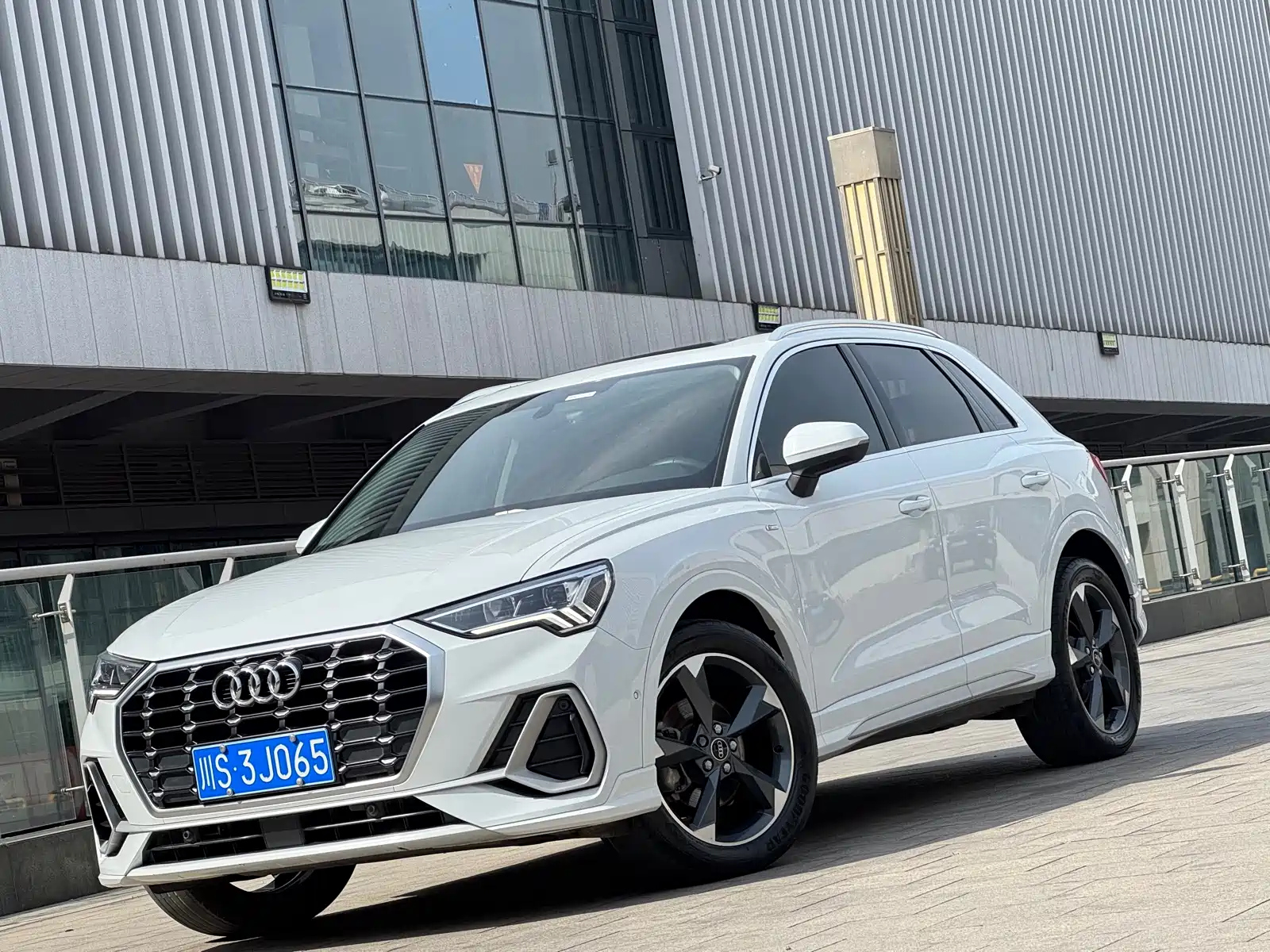 AUDI Q3 2022