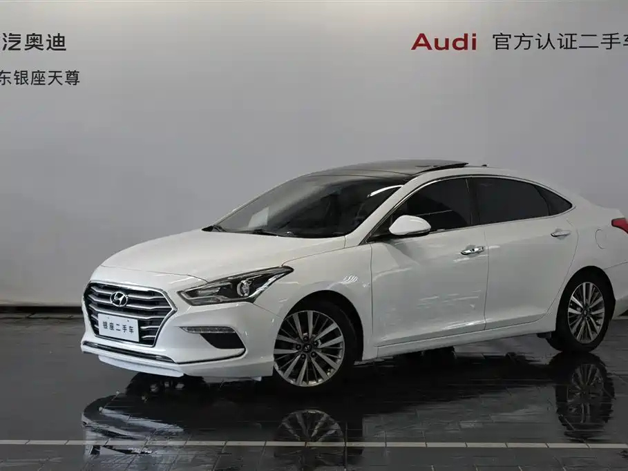 HYUNDAI MISTRA 2017