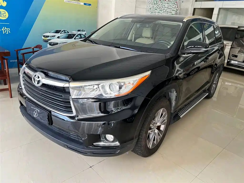 TOYOTA HIGHLANDER 2015