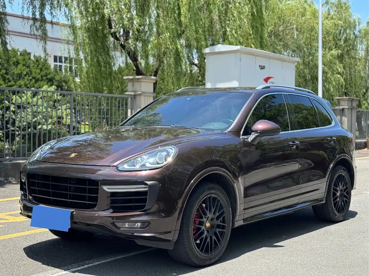 PORSCHE CAYENNE 2015