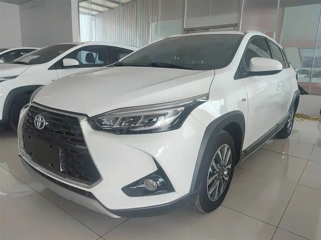 TOYOTA YARIS L DAZZLING