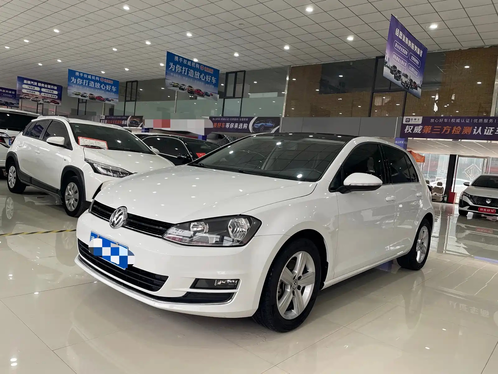 VOLKSWAGEN GOLF 2015