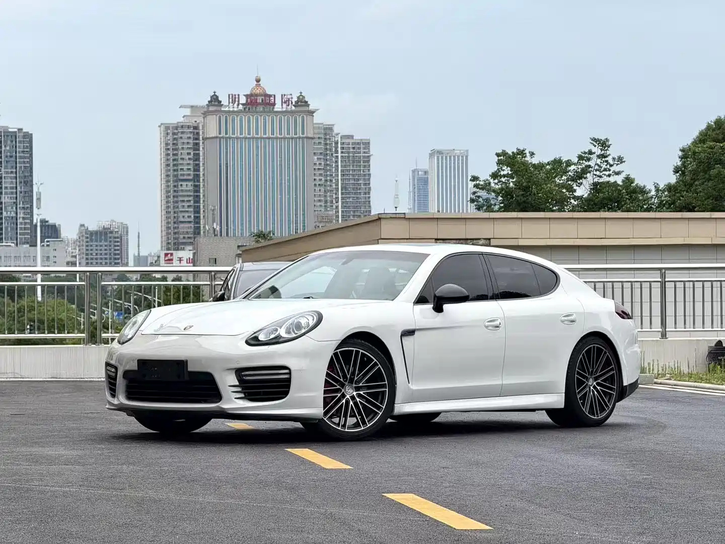PORSCHE PANAMERA 2013