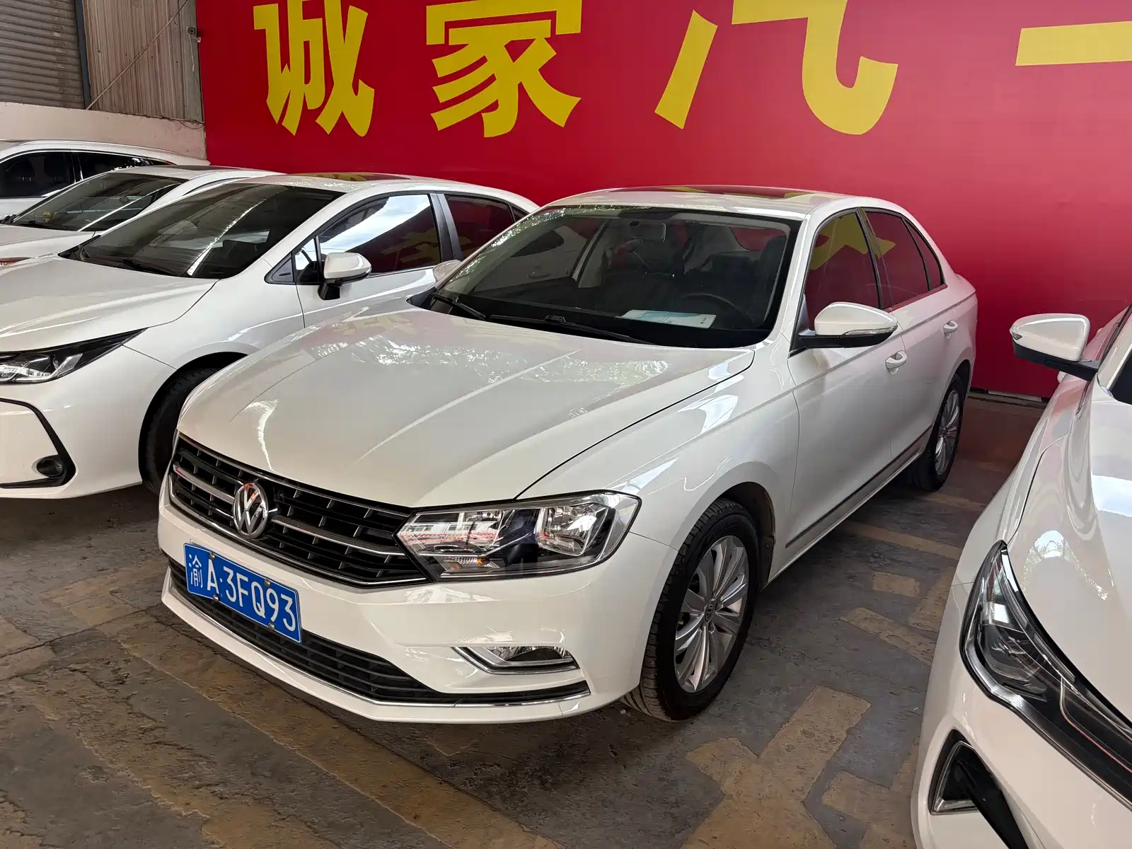 VOLKSWAGEN BORA 2017