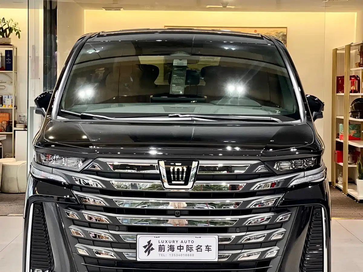TOYOTA VELLFIRE 2024