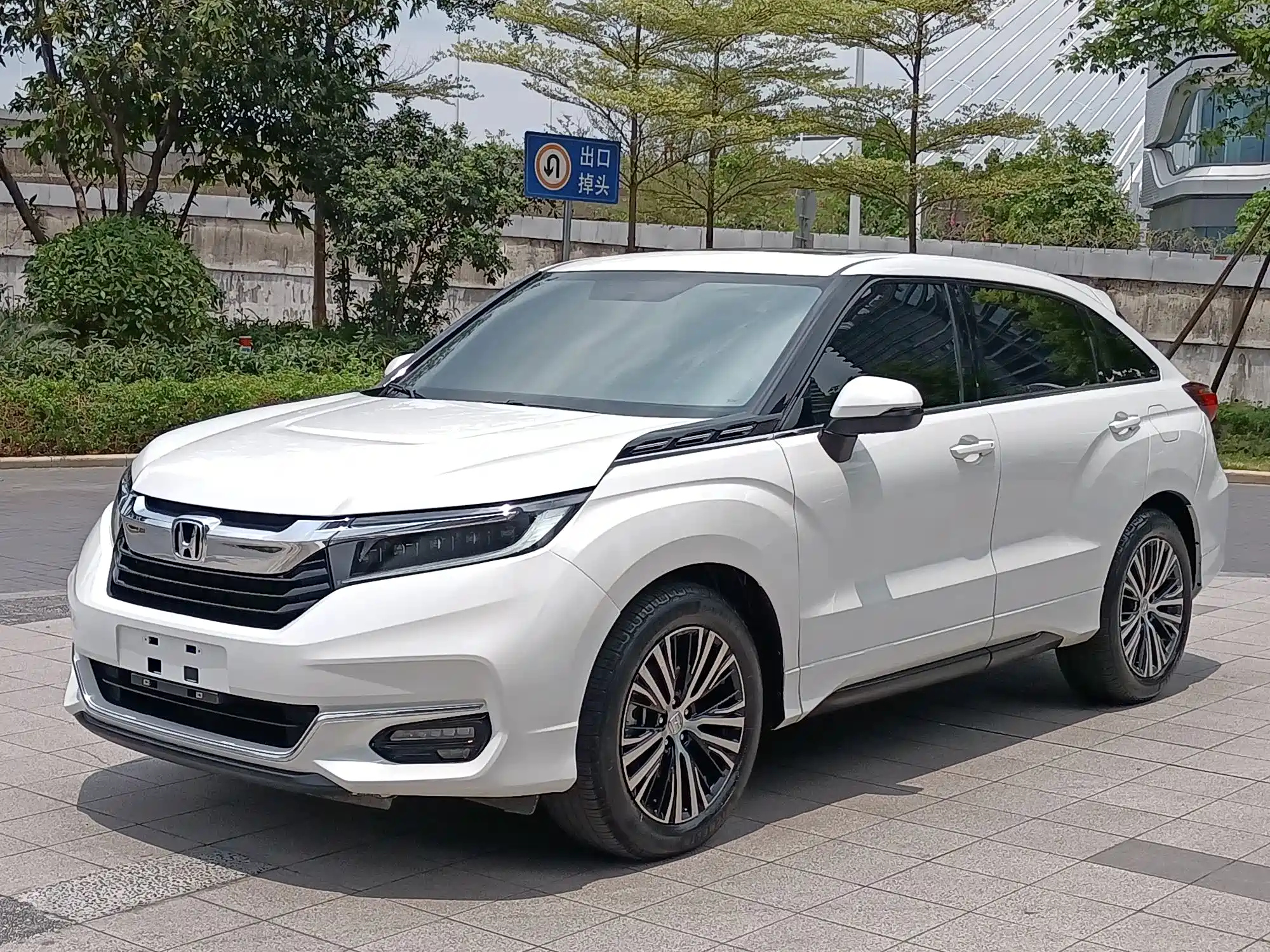 HONDA AVANCIER 2020