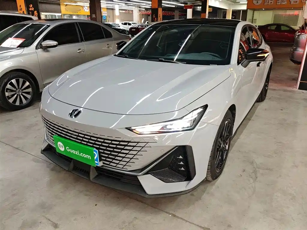 CHANGAN UNI-V 2023