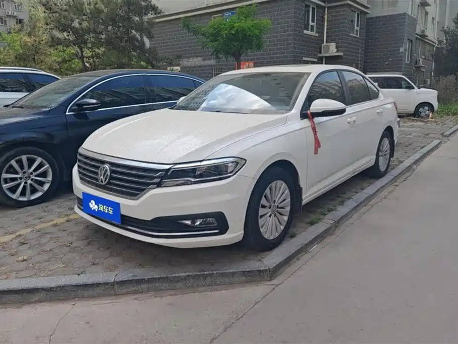 VOLKSWAGEN LAVIDA 2018