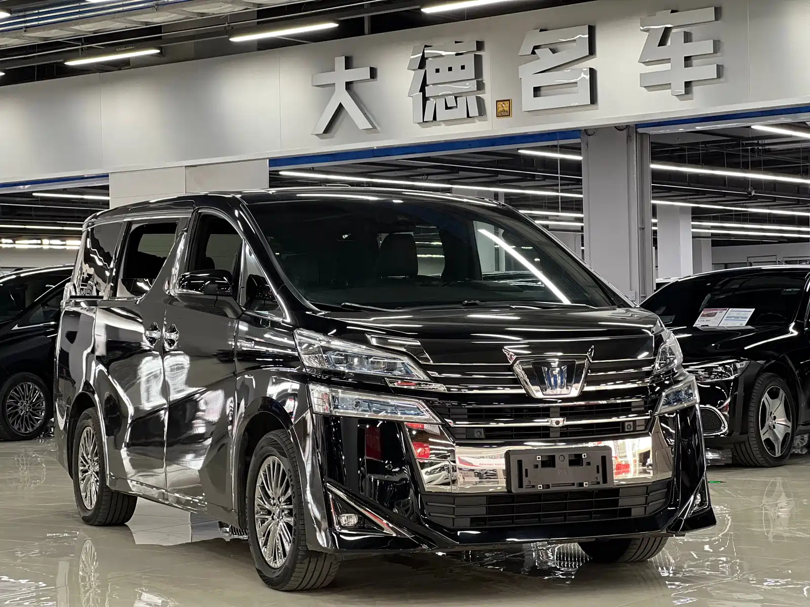TOYOTA VELLFIRE 2021