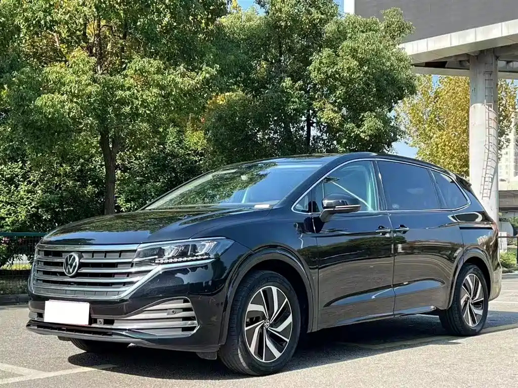 VOLKSWAGEN VILORAN 2023