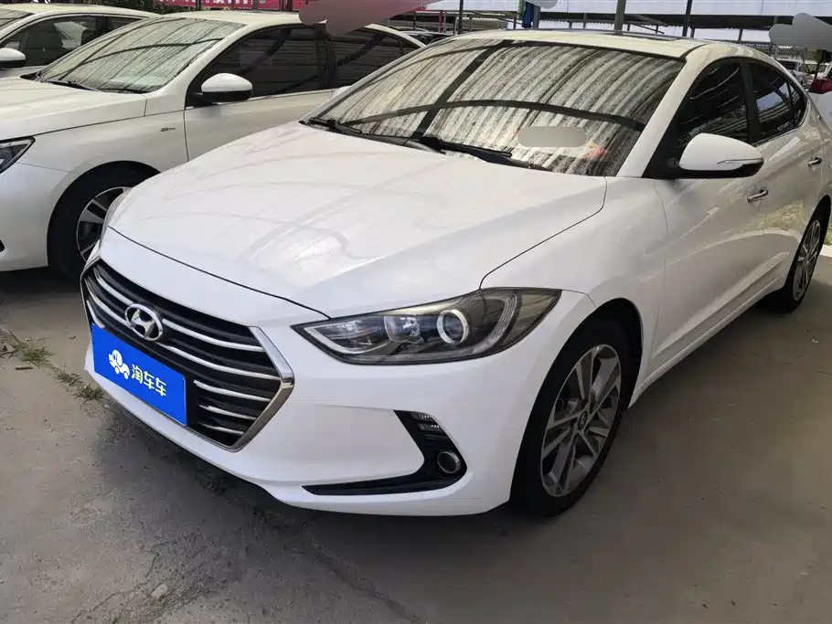 HYUNDAI ELANTRA 2016