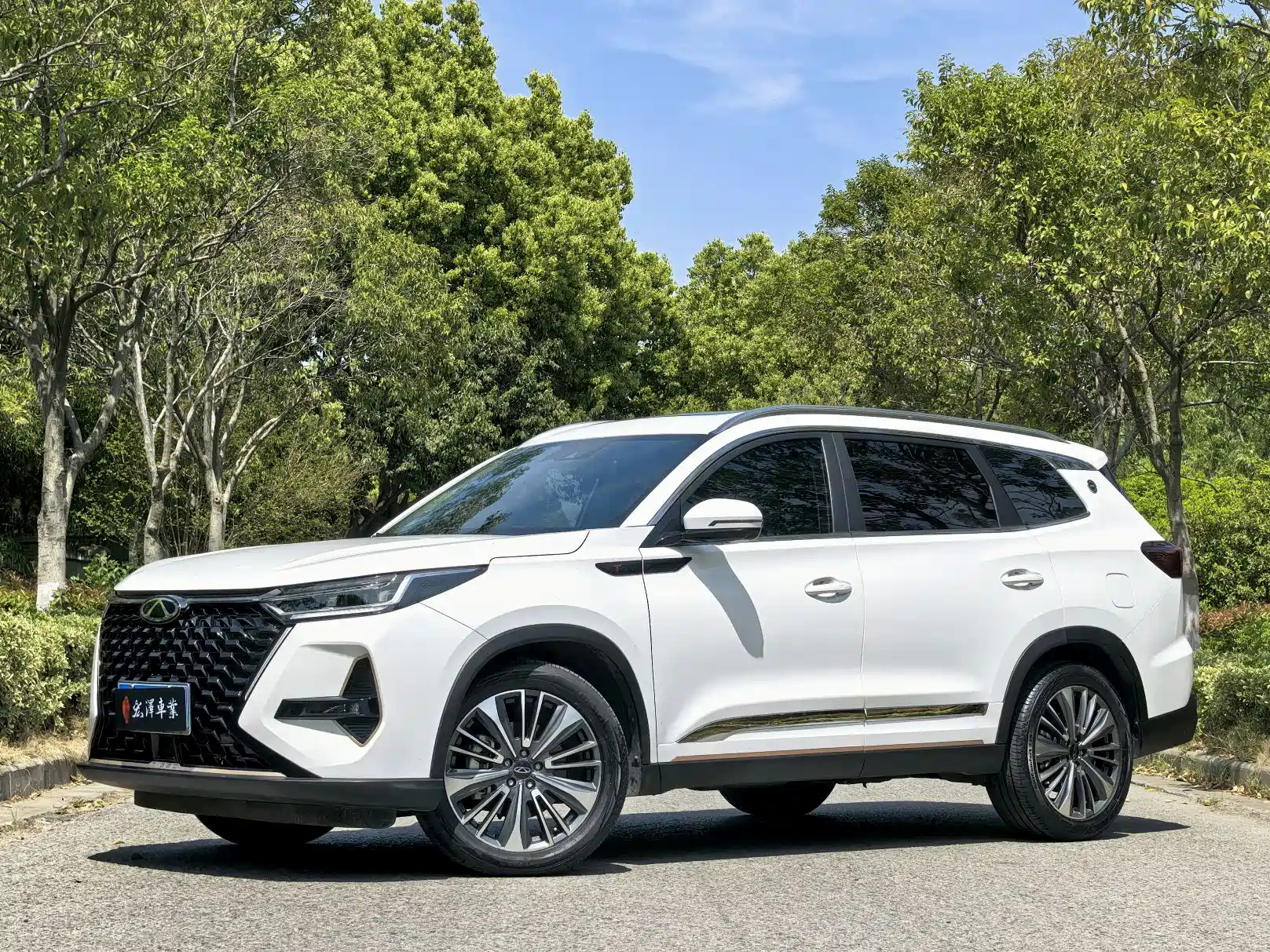 CHERY TIGGO 8 PRO 2024