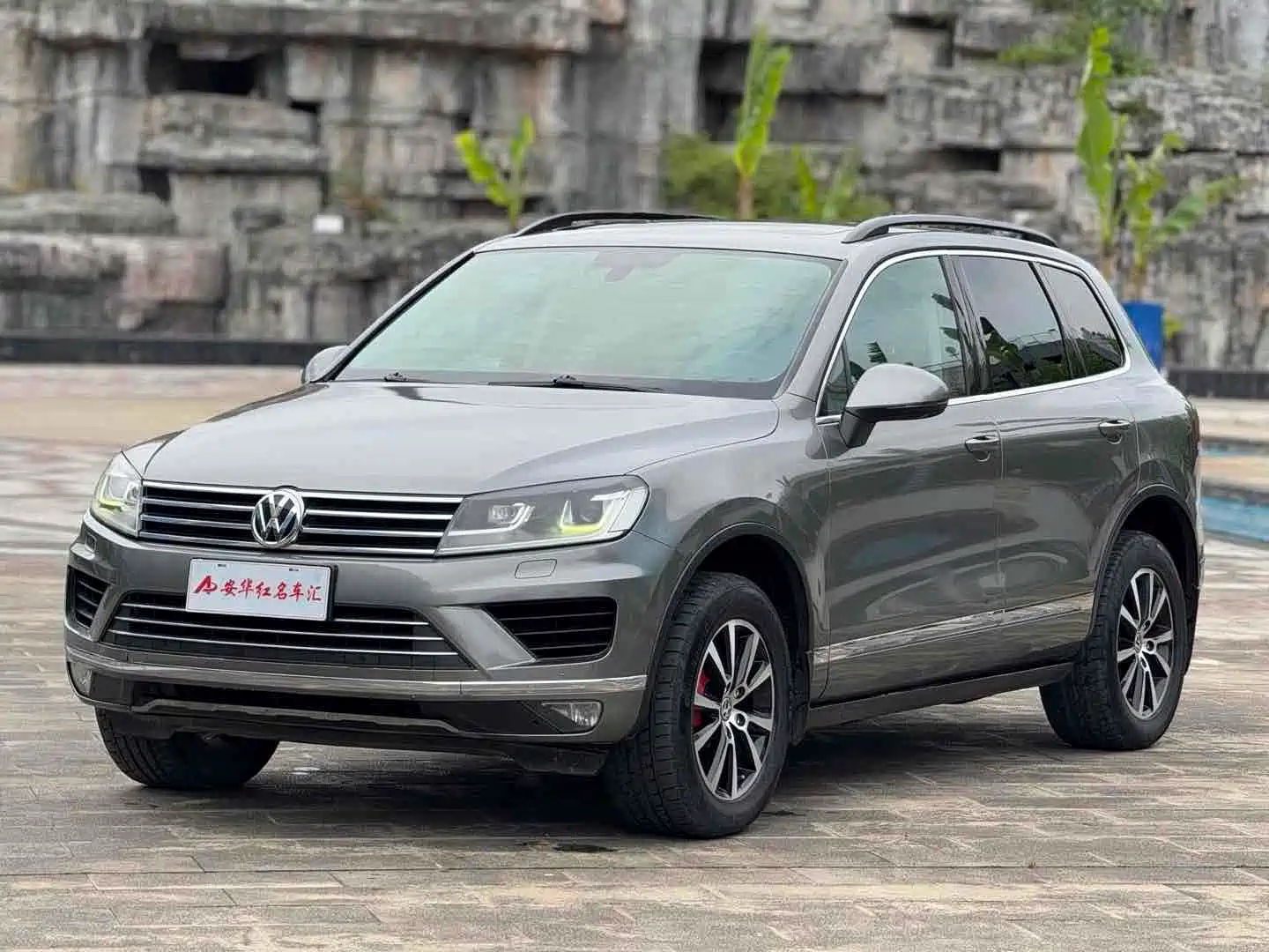 VOLKSWAGEN TOUAREG 2017
