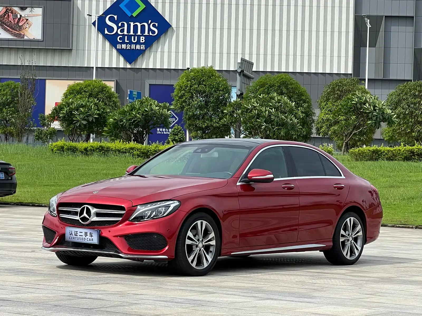 MERCEDES BENZ C-CLASS 2016