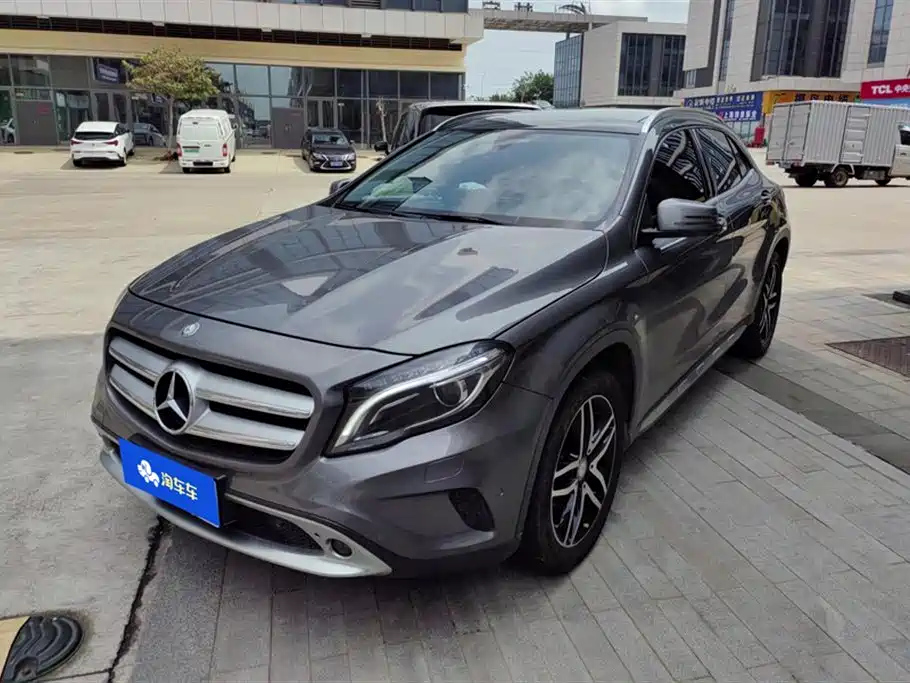 MERCEDES BENZ GLA 2016