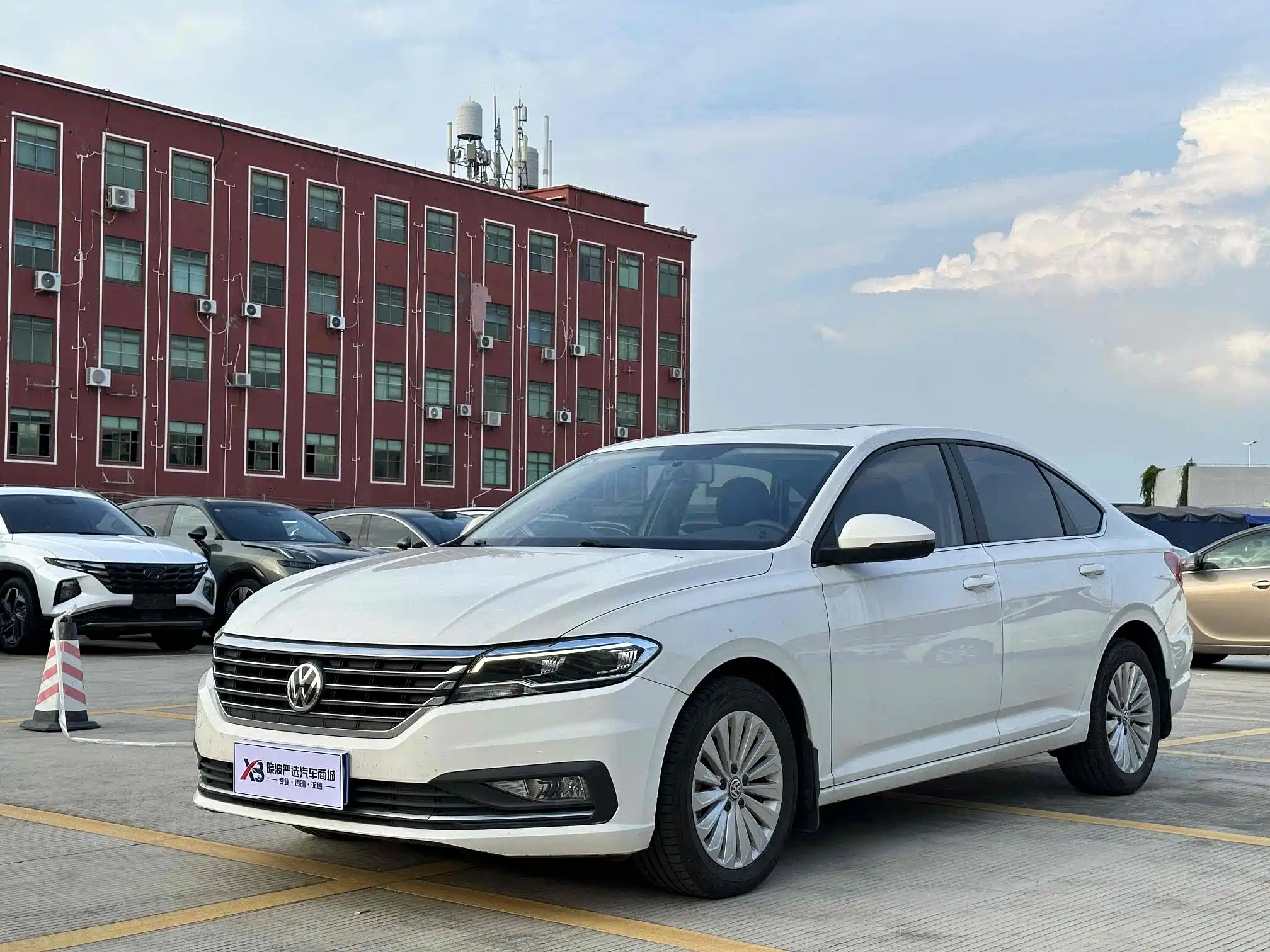 VOLKSWAGEN LAVIDA 2019