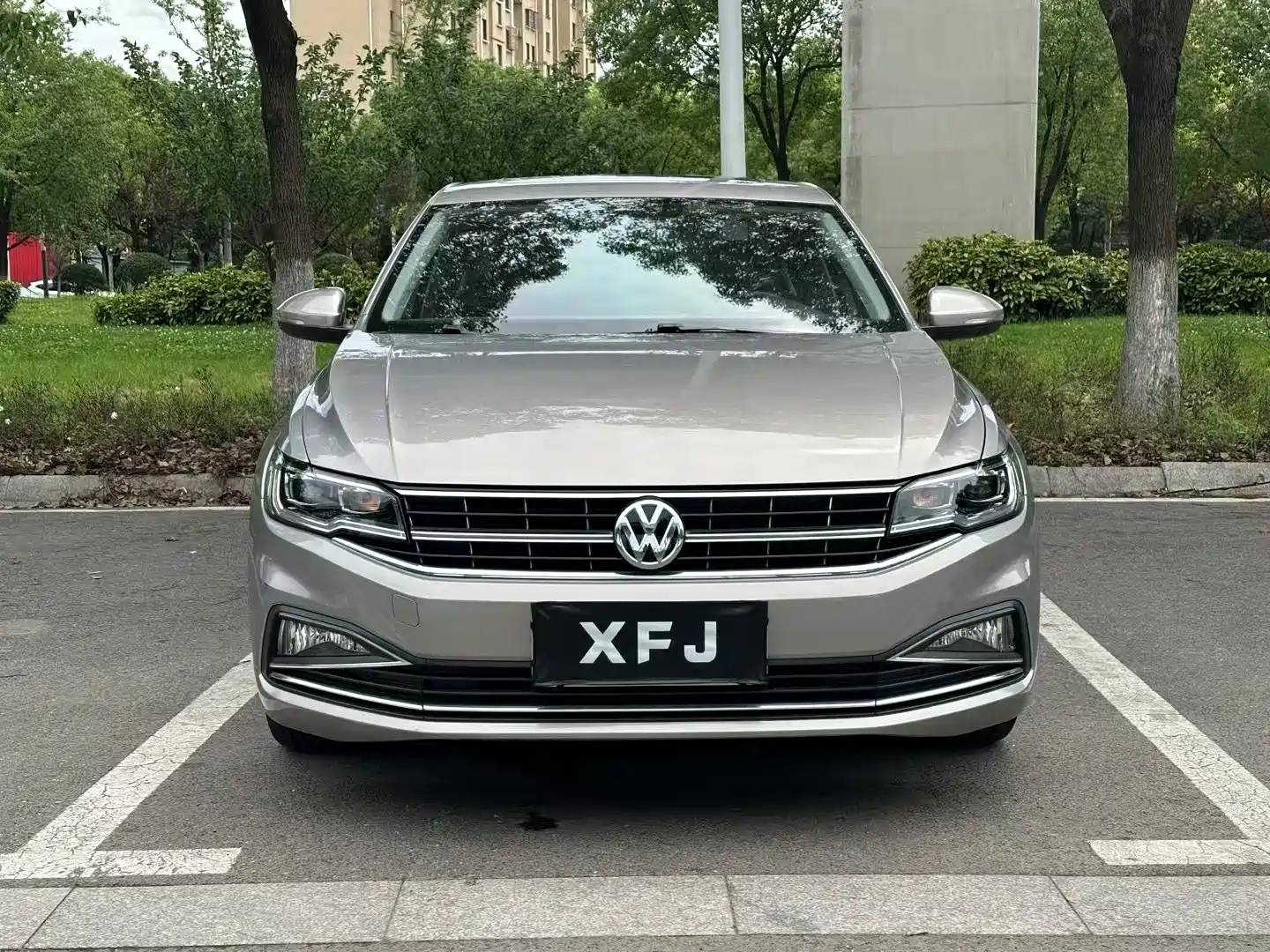 VOLKSWAGEN BORA