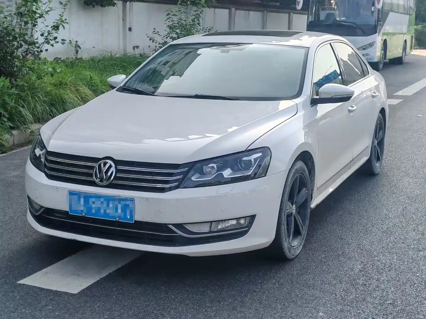 VOLKSWAGEN PASSAT 2013