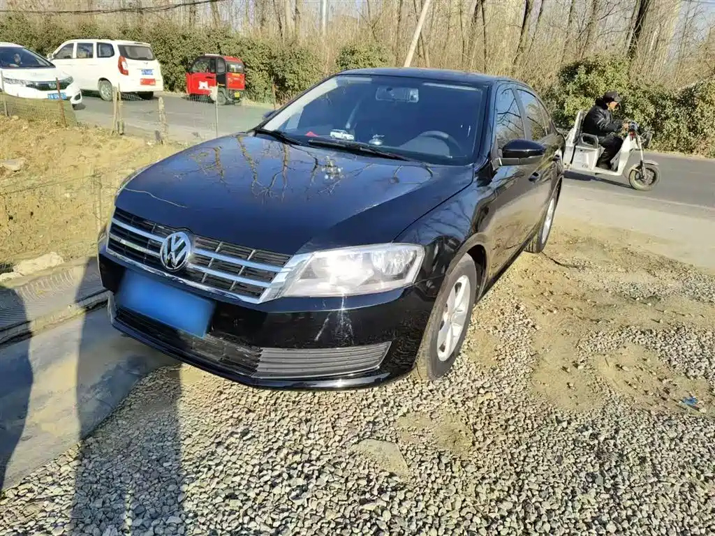VOLKSWAGEN LAVIDA 2017