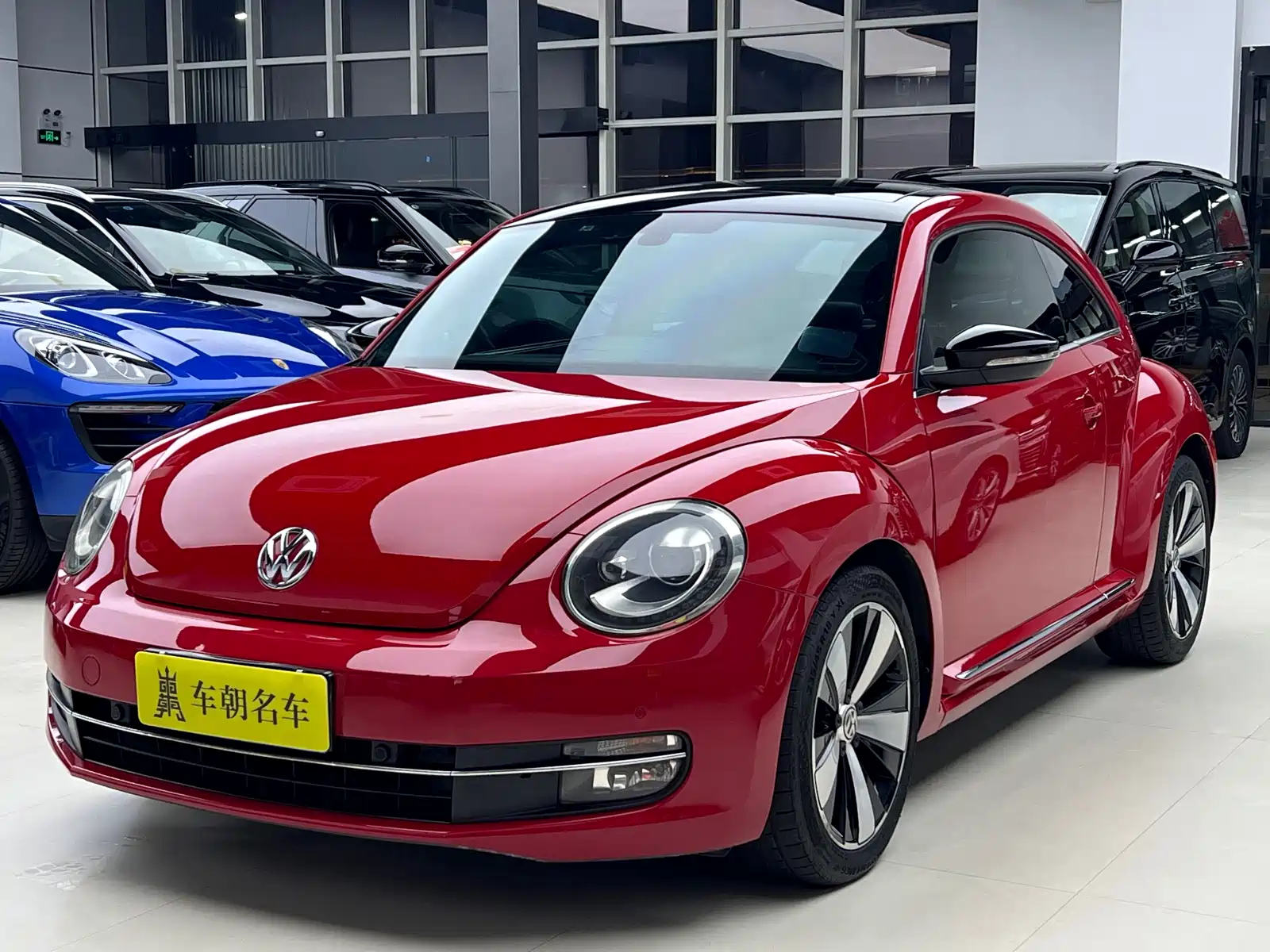 VOLKSWAGEN BEETLE 2013