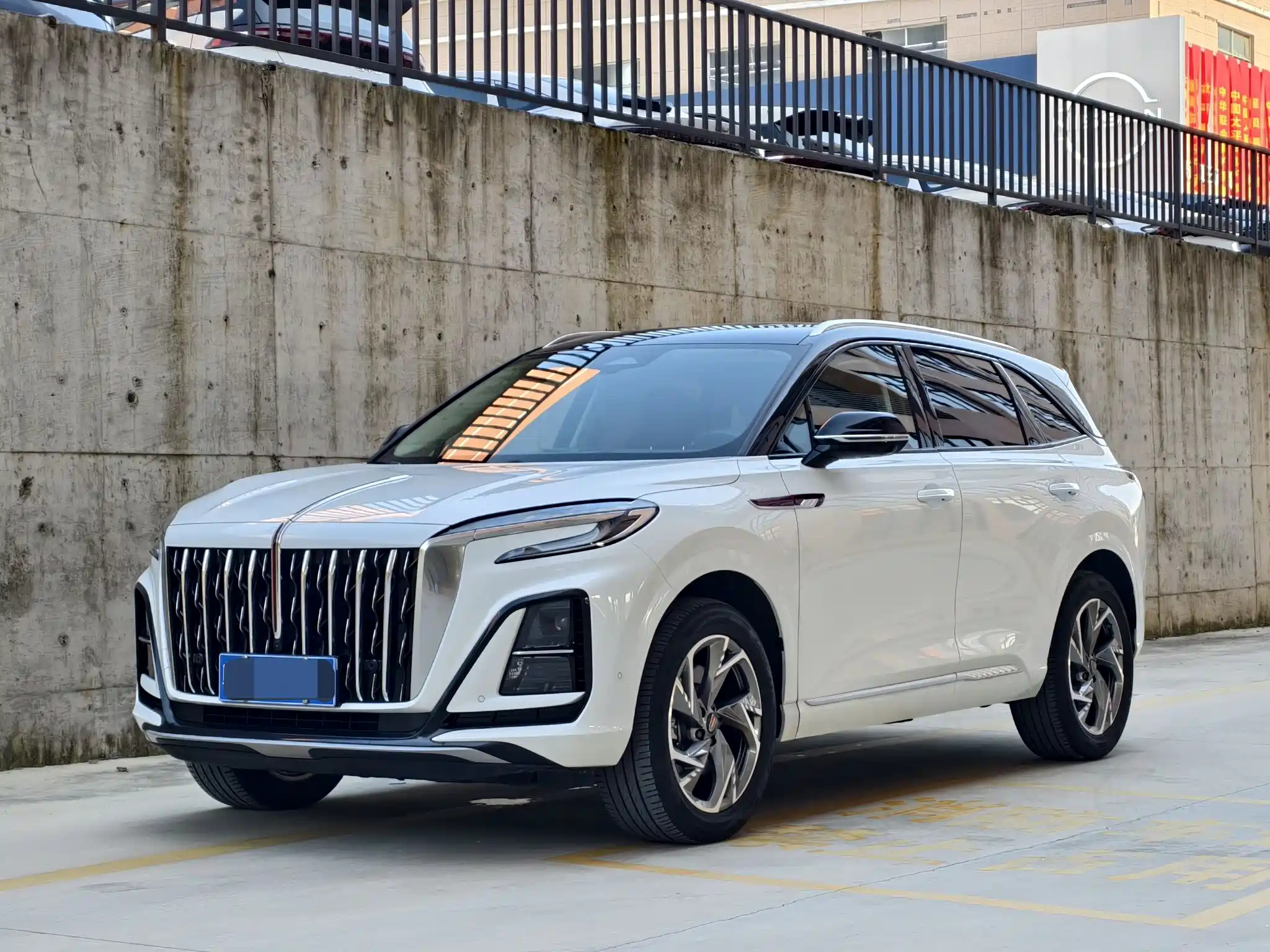 HONGQI HS3 2023