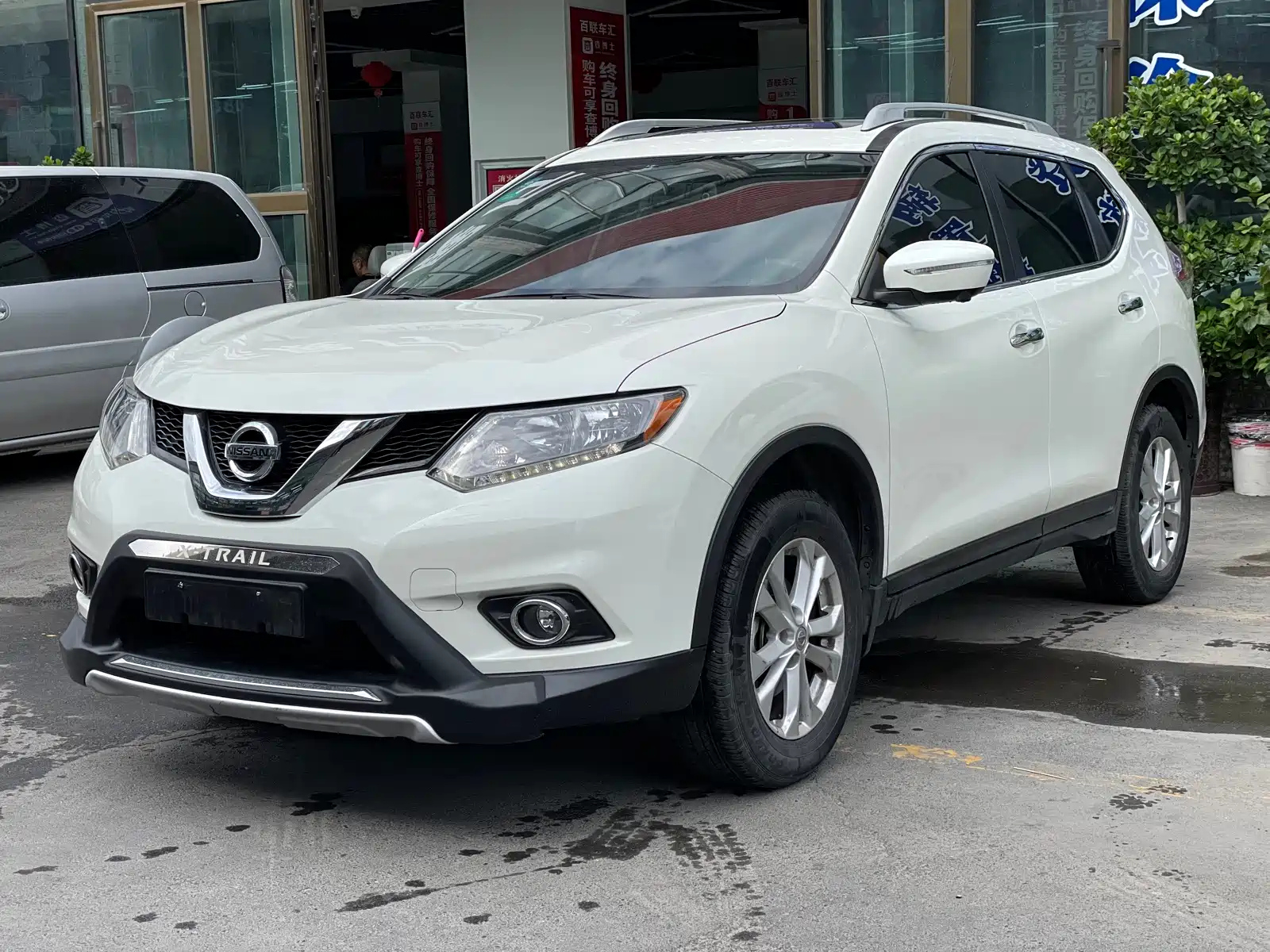 NISSAN X-TRAIL 2014
