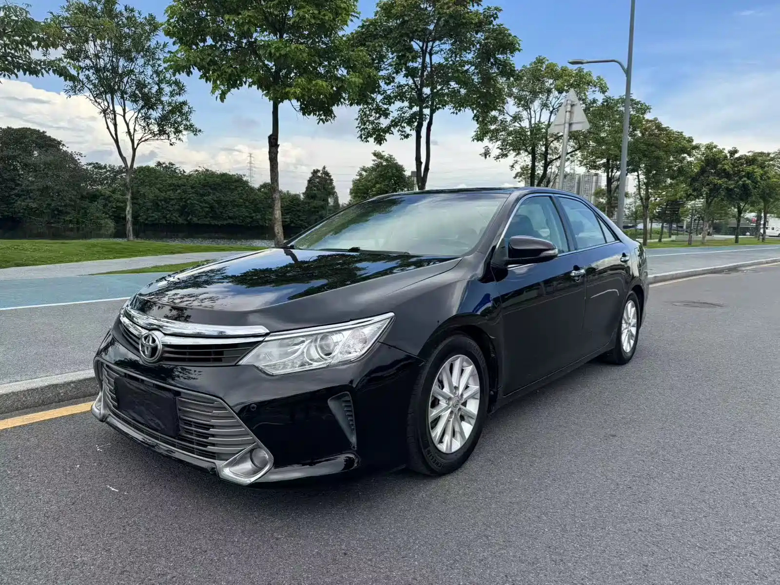 TOYOTA CAMRY 2015