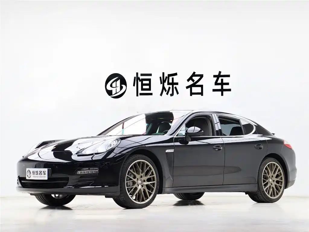 PORSCHE PANAMERA 2010