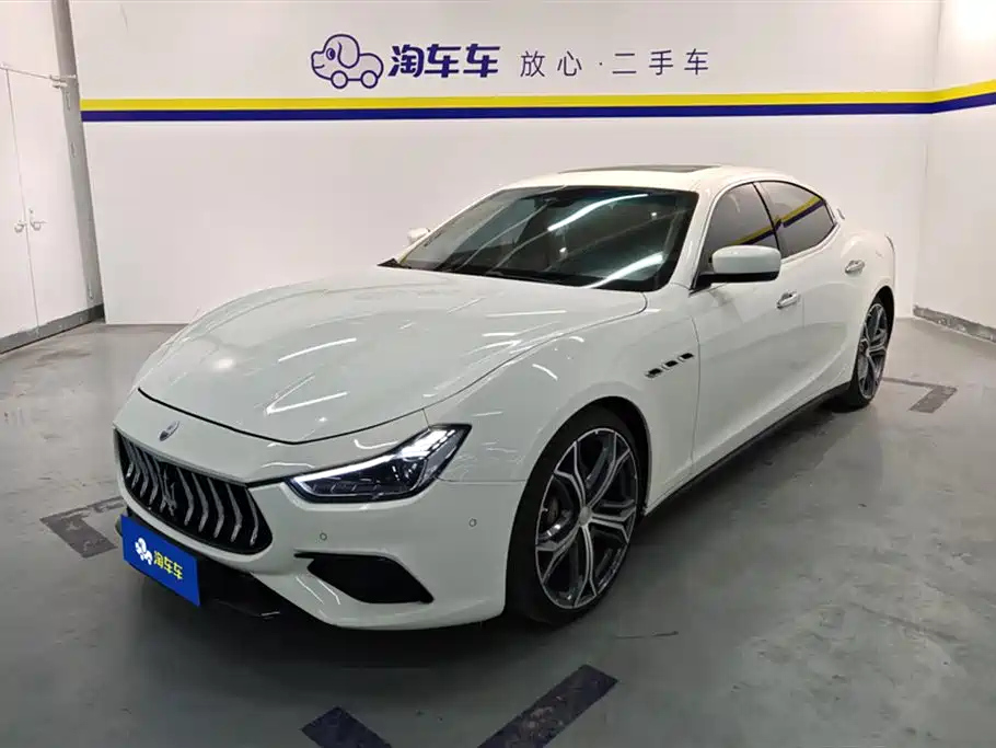 MASERATI GHIBLI 2014