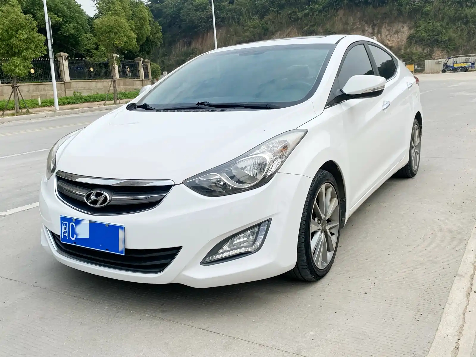HYUNDAI ELANTRA 2015
