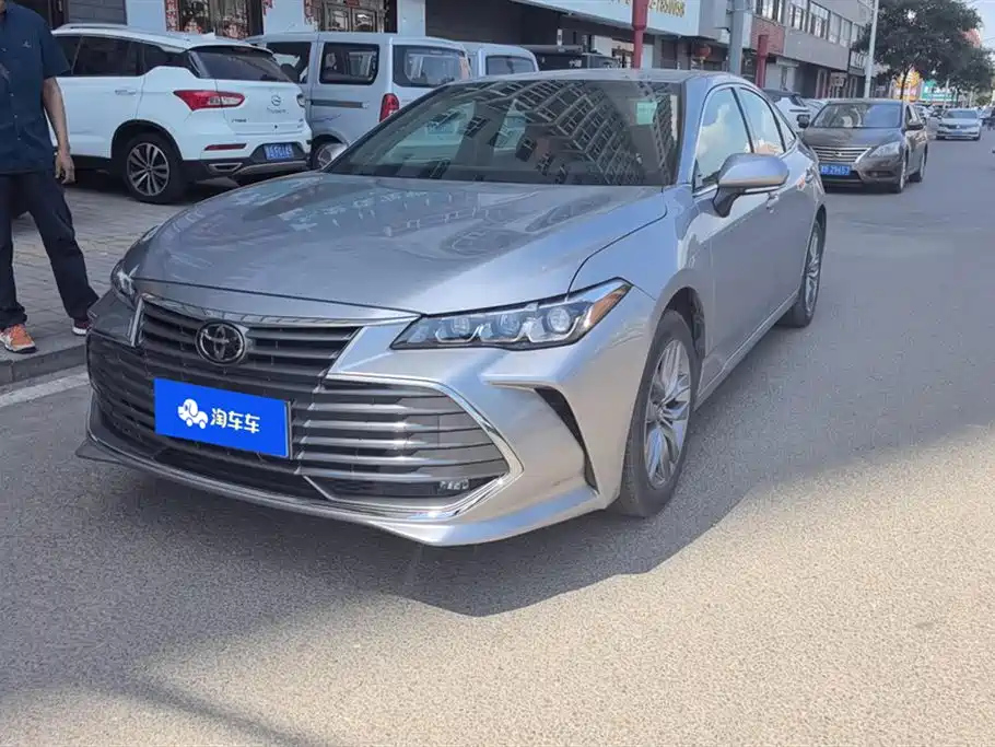 TOYOTA AVALON 2019