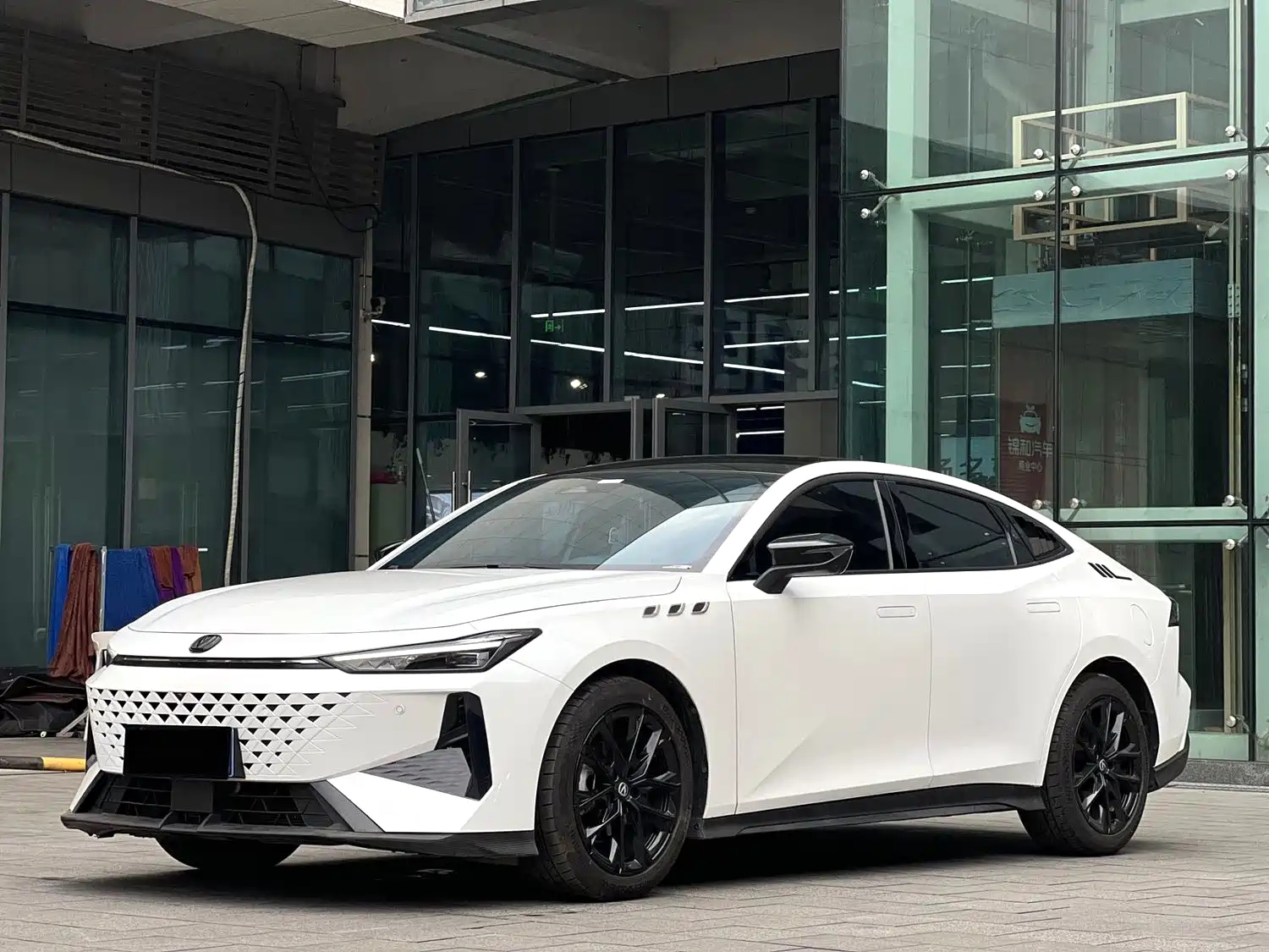CHANGAN EADO 2024