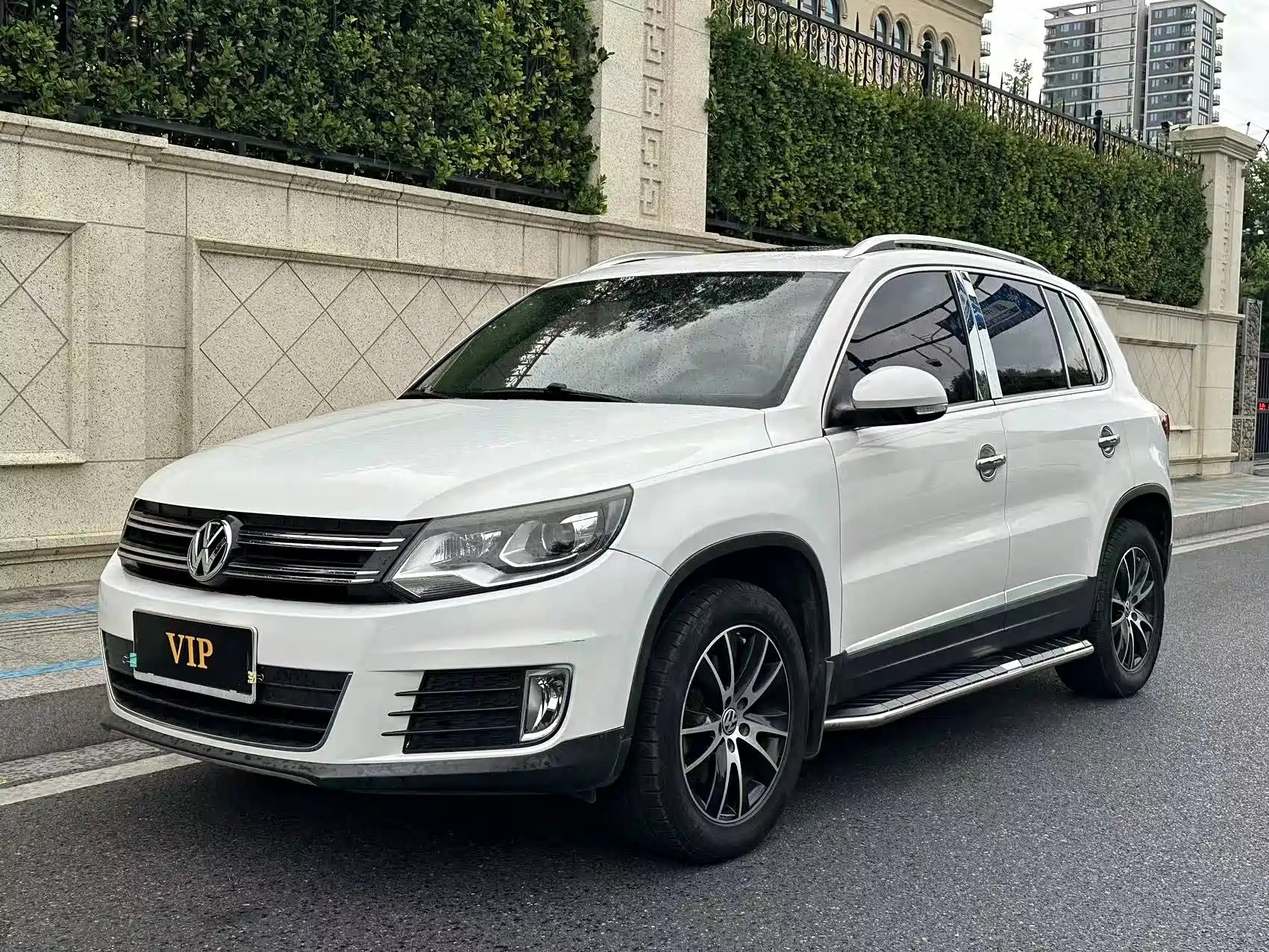 VOLKSWAGEN TIGUAN 2015