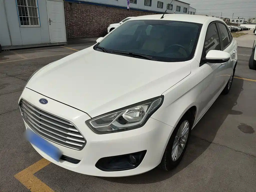FORD ESCORT 2015