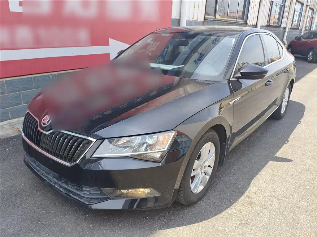 SKODA SUPERB 2018