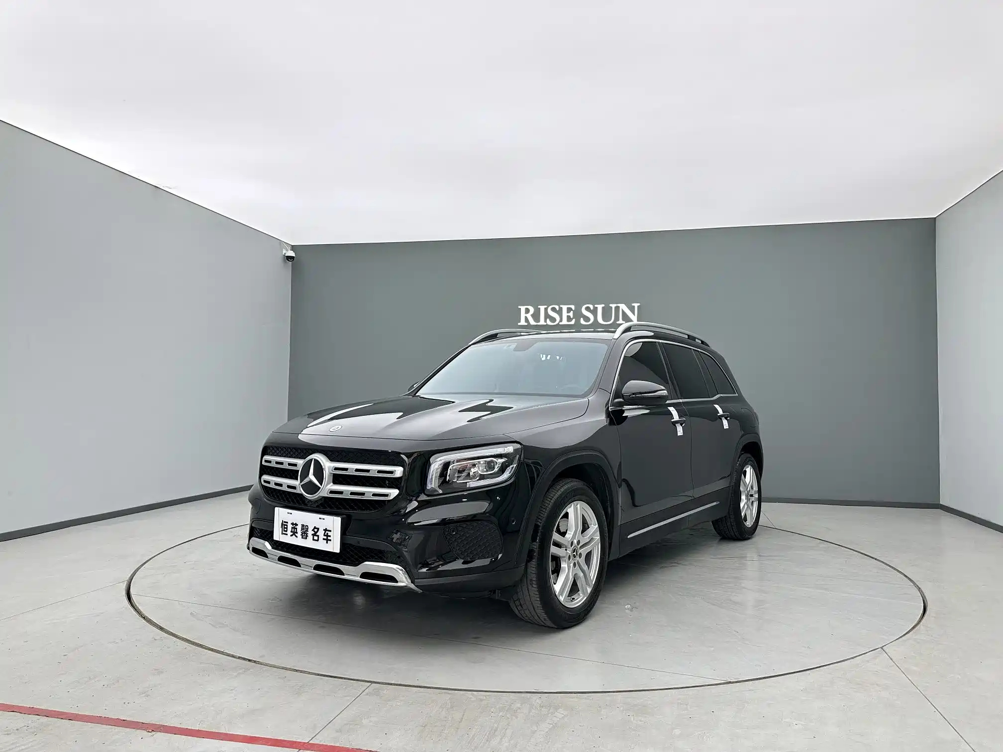 MERCEDES BENZ GLB 2021