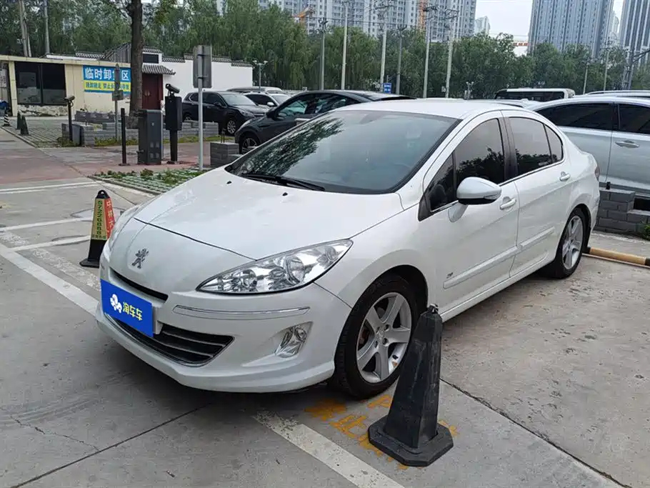 PEUGEOT 408 2013