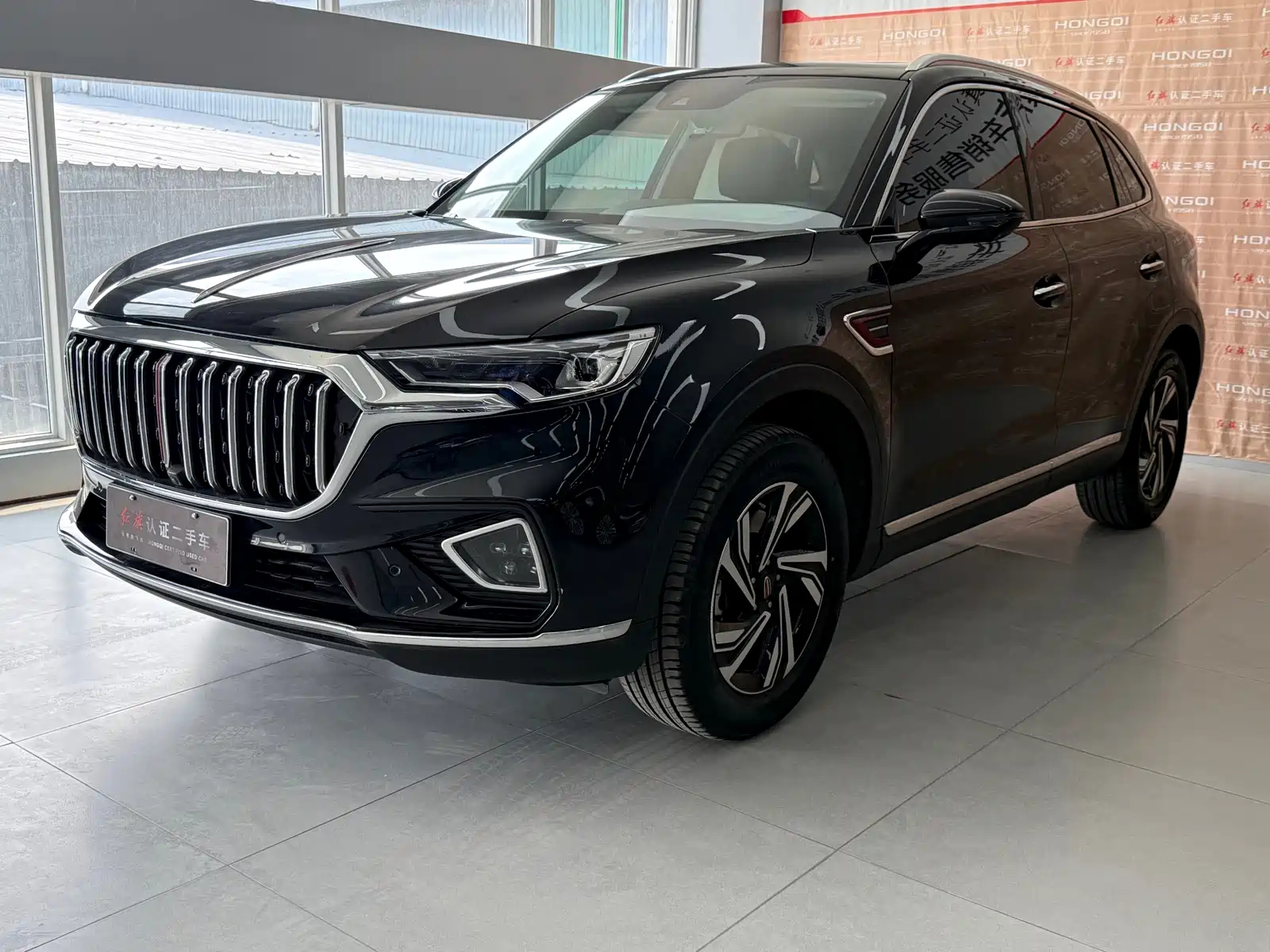 HONGQI HS5 2022