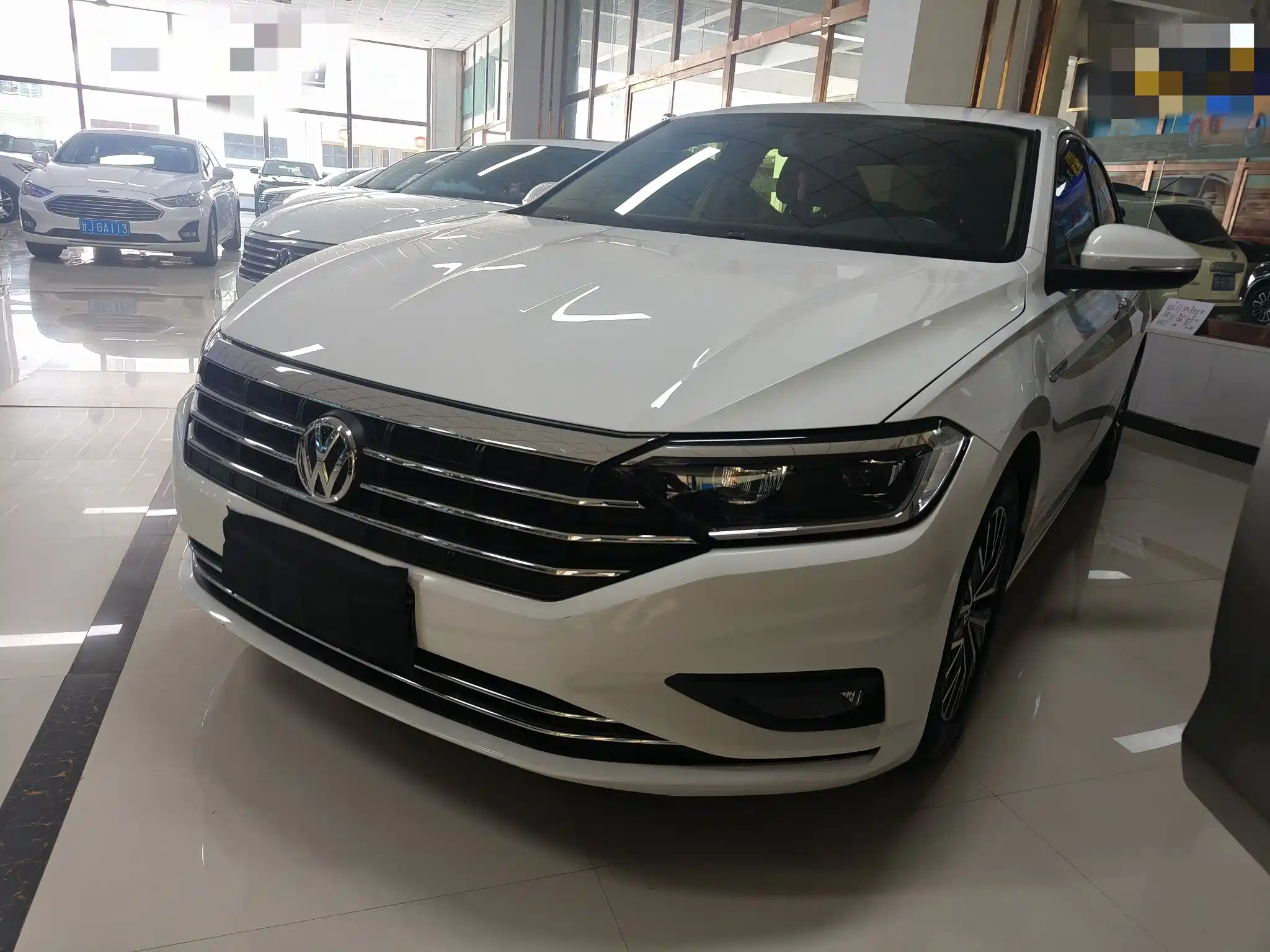 VOLKSWAGEN SAGITAR 2019