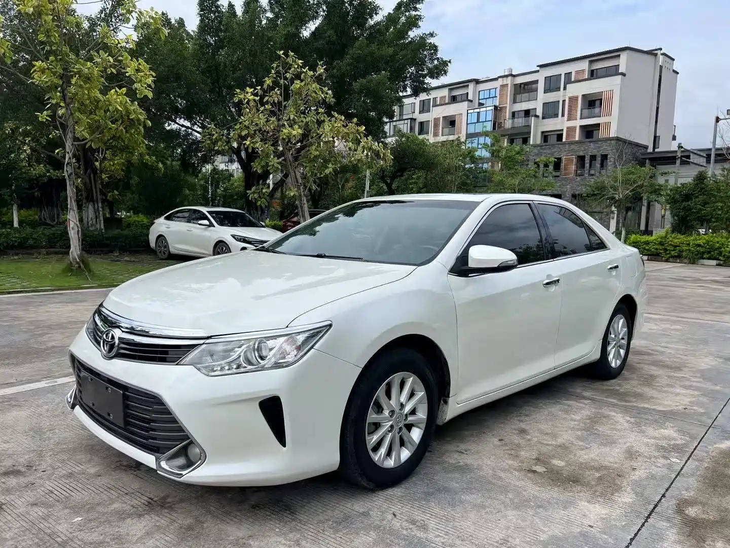 TOYOTA CAMRY 2015