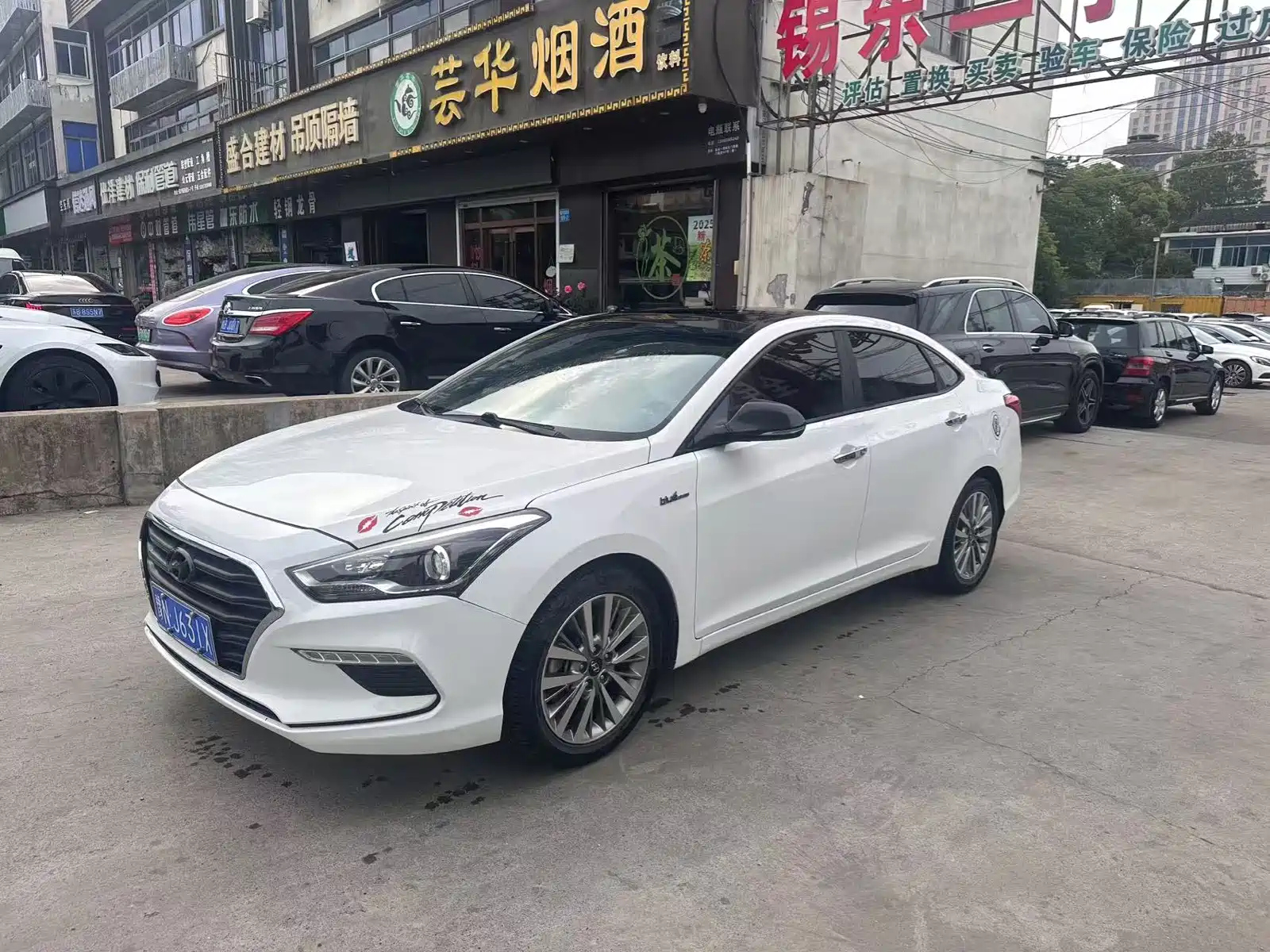 HYUNDAI MISTRA 2017