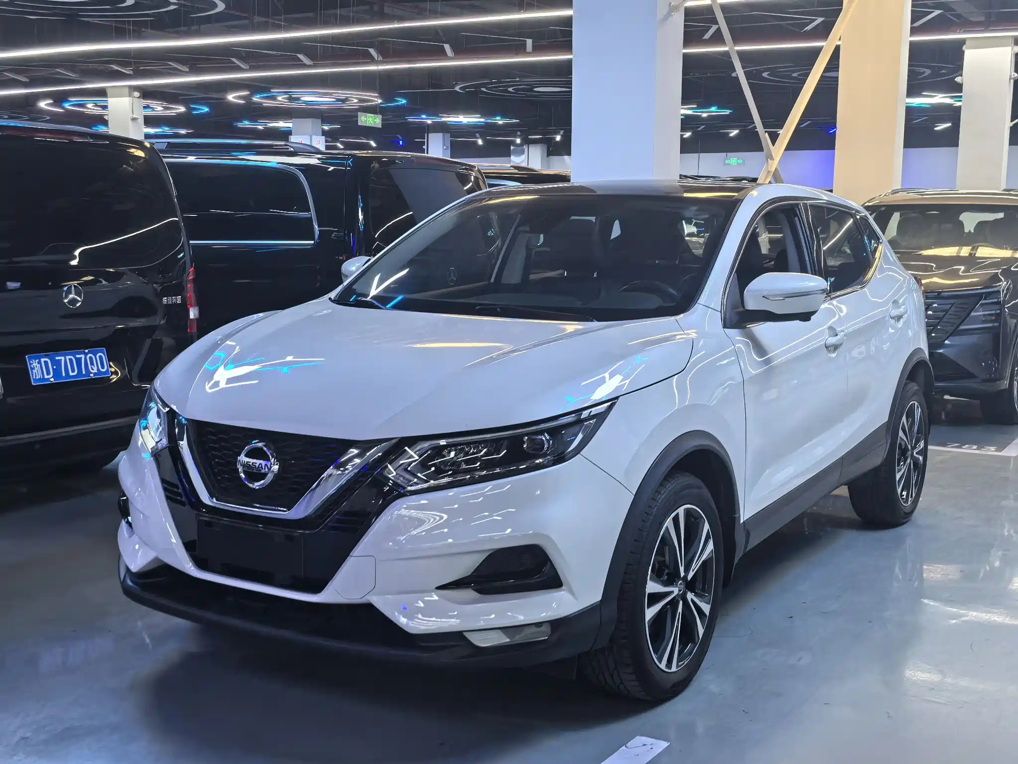 NISSAN QASHQAI 2019