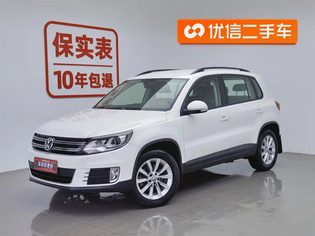 VOLKSWAGEN TIGUAN 2015