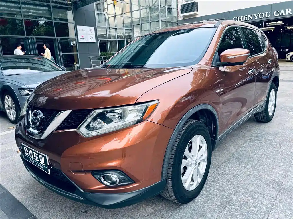 NISSAN X-TRAIL 2015