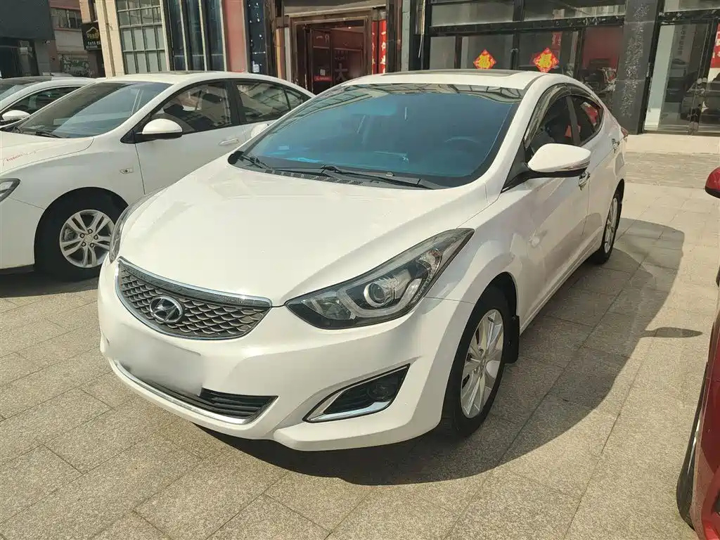 HYUNDAI ELANTRA 2016