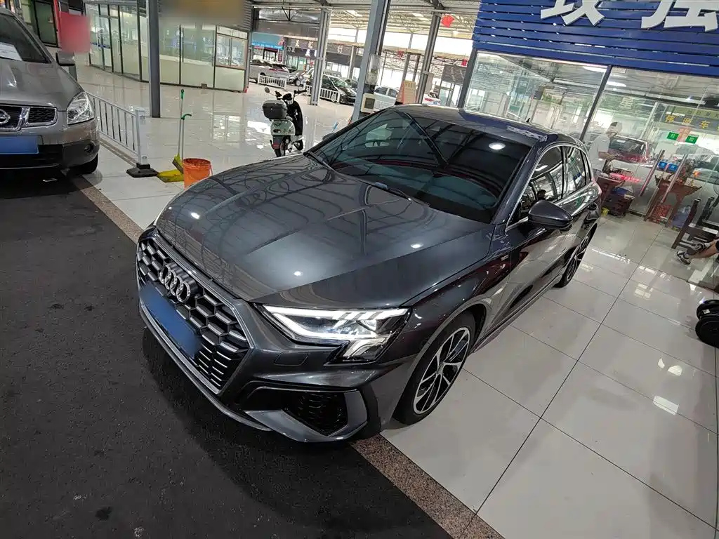 AUDI A3 2021