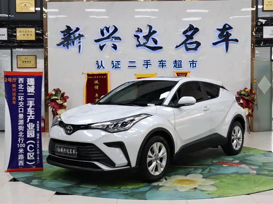 TOYOTA IZOA 2021