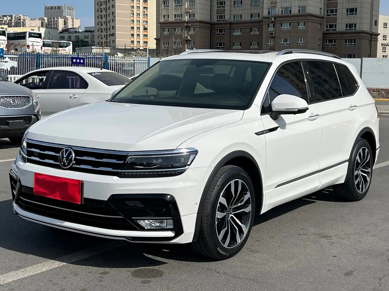VOLKSWAGEN TIGUAN L 2021